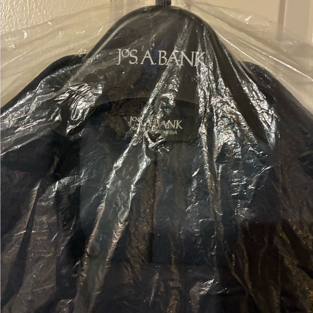 Jos. A. Bank Dark Grey Suit - Never Worn - New in bag with tags - Picture 13 of 13